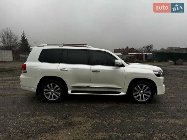 Белый Тойота Ленд Крузер, объемом двигателя 4.46 л и пробегом 192 тыс. км за 54555 $, фото 5 на Automoto.ua