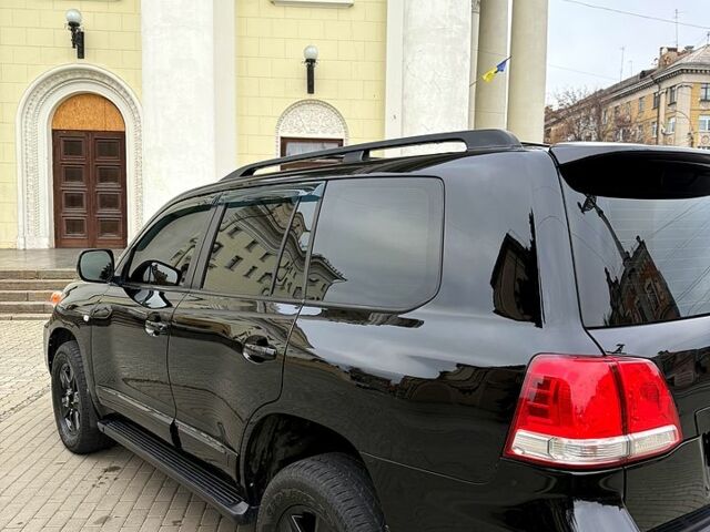 Белый Тойота Ленд Крузер, объемом двигателя 2.5 л и пробегом 250 тыс. км за 23999 $, фото 4 на Automoto.ua