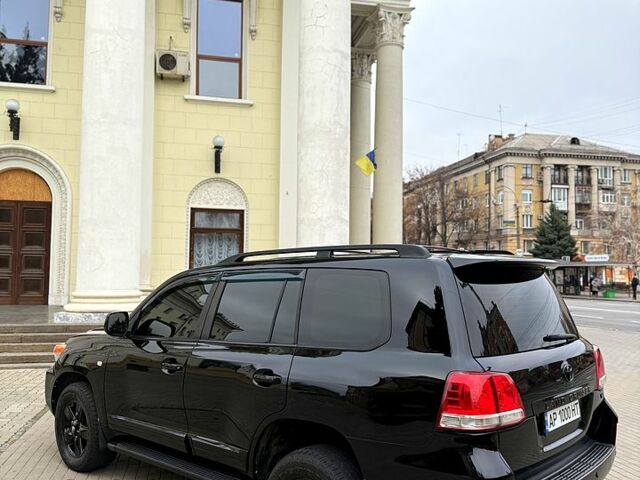 Белый Тойота Ленд Крузер, объемом двигателя 2.5 л и пробегом 250 тыс. км за 23999 $, фото 3 на Automoto.ua