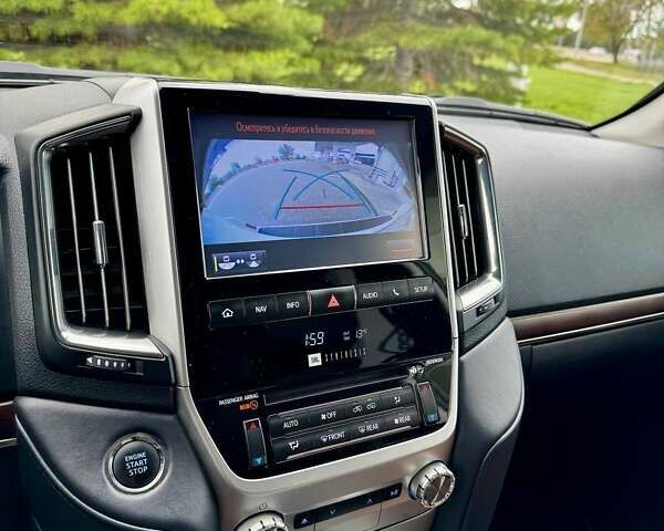 Білий Тойота Ленд Крузер, об'ємом двигуна 4.46 л та пробігом 190 тис. км за 48000 $, фото 25 на Automoto.ua