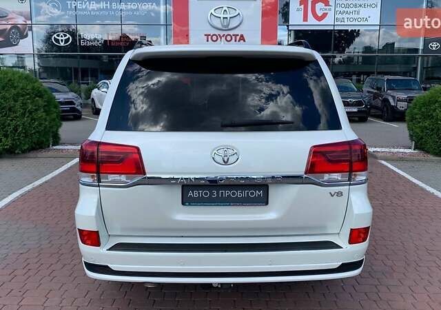 Білий Тойота Ленд Крузер, об'ємом двигуна 4.46 л та пробігом 241 тис. км за 47900 $, фото 3 на Automoto.ua
