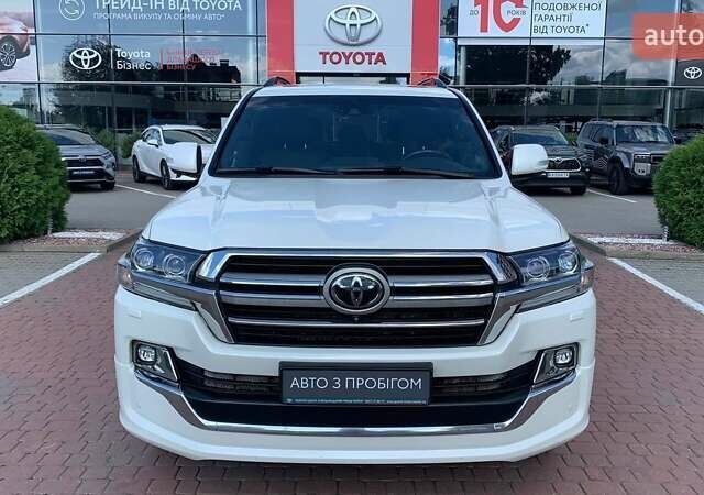 Білий Тойота Ленд Крузер, об'ємом двигуна 4.46 л та пробігом 241 тис. км за 47900 $, фото 4 на Automoto.ua