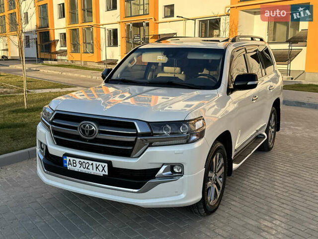 Білий Тойота Ленд Крузер, об'ємом двигуна 4.61 л та пробігом 239 тис. км за 48500 $, фото 1 на Automoto.ua
