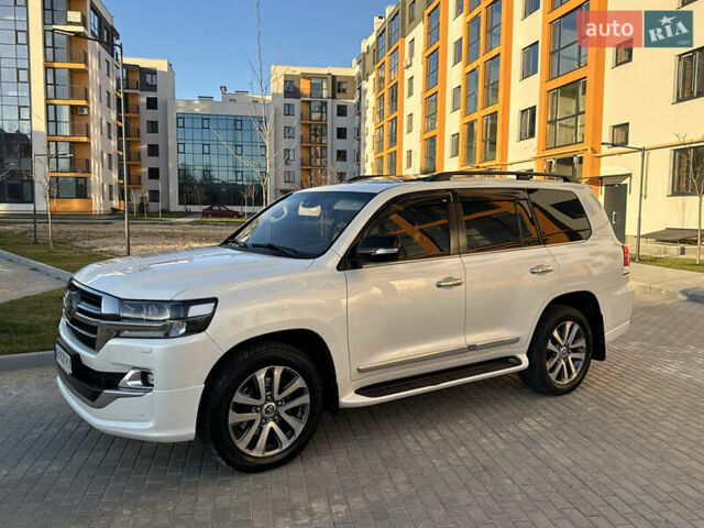 Білий Тойота Ленд Крузер, об'ємом двигуна 4.61 л та пробігом 239 тис. км за 48500 $, фото 15 на Automoto.ua