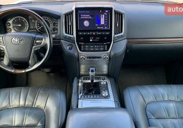 Білий Тойота Ленд Крузер, об'ємом двигуна 4.46 л та пробігом 241 тис. км за 47900 $, фото 7 на Automoto.ua