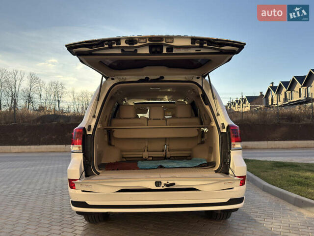 Білий Тойота Ленд Крузер, об'ємом двигуна 4.61 л та пробігом 239 тис. км за 48500 $, фото 25 на Automoto.ua