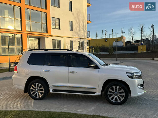 Білий Тойота Ленд Крузер, об'ємом двигуна 4.61 л та пробігом 239 тис. км за 48500 $, фото 14 на Automoto.ua