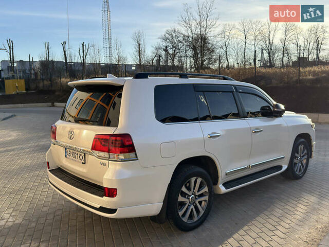 Білий Тойота Ленд Крузер, об'ємом двигуна 4.61 л та пробігом 239 тис. км за 48500 $, фото 28 на Automoto.ua