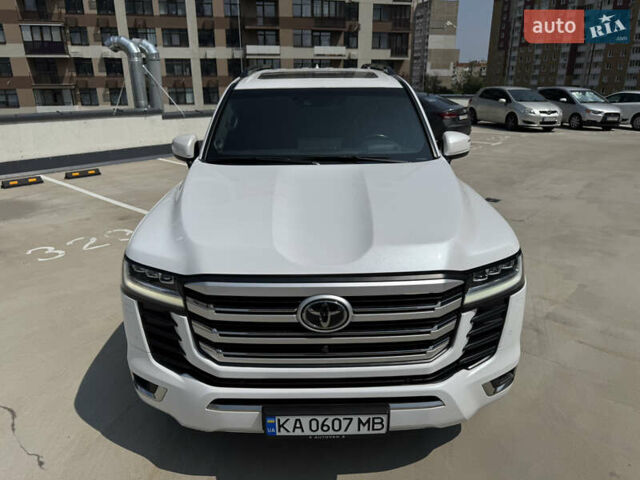 Білий Тойота Ленд Крузер, об'ємом двигуна 3.35 л та пробігом 86 тис. км за 64000 $, фото 2 на Automoto.ua