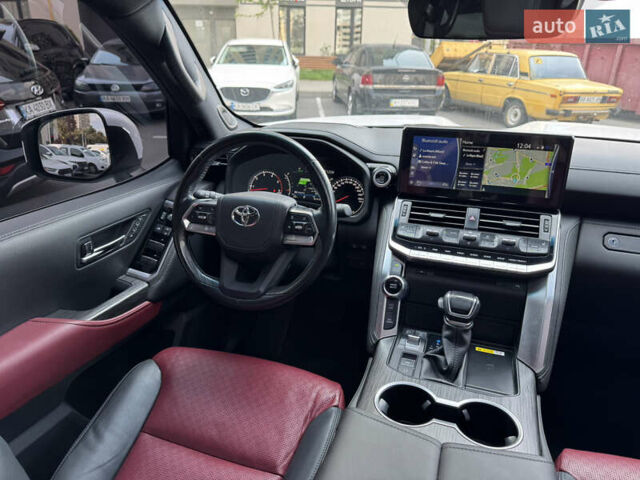 Білий Тойота Ленд Крузер, об'ємом двигуна 3.35 л та пробігом 86 тис. км за 64000 $, фото 16 на Automoto.ua