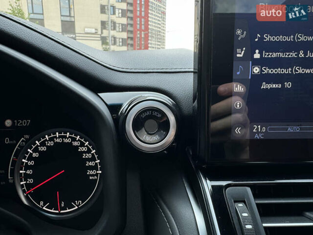 Білий Тойота Ленд Крузер, об'ємом двигуна 3.35 л та пробігом 86 тис. км за 64000 $, фото 24 на Automoto.ua