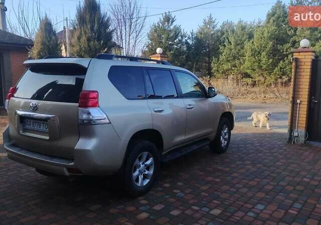 Бежевый Тойота Ленд Крузер, объемом двигателя 2.69 л и пробегом 264 тыс. км за 23000 $, фото 5 на Automoto.ua