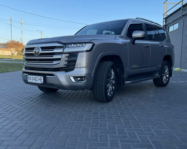 Бежевый Тойота Ленд Крузер, объемом двигателя 3.45 л и пробегом 24 тыс. км за 93000 $, фото 1 на Automoto.ua