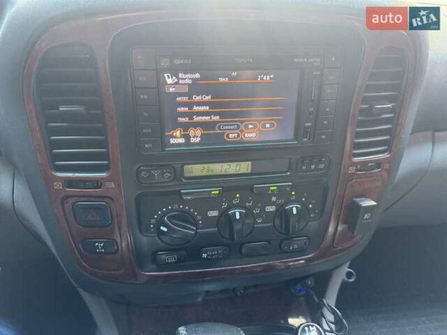 Черный Тойота Ленд Крузер, объемом двигателя 4.2 л и пробегом 330 тыс. км за 14500 $, фото 1 на Automoto.ua