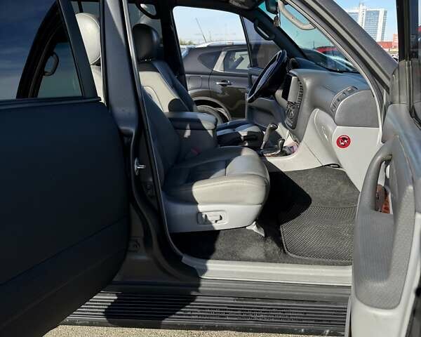 Черный Тойота Ленд Крузер, объемом двигателя 4.7 л и пробегом 470 тыс. км за 14500 $, фото 10 на Automoto.ua