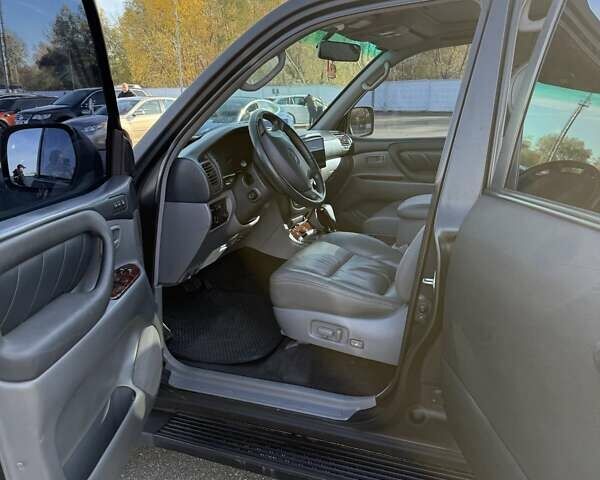 Черный Тойота Ленд Крузер, объемом двигателя 4.7 л и пробегом 470 тыс. км за 14500 $, фото 6 на Automoto.ua