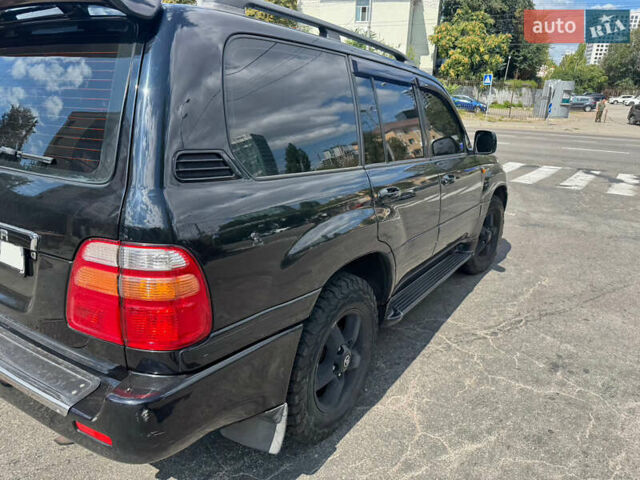 Черный Тойота Ленд Крузер, объемом двигателя 4.2 л и пробегом 330 тыс. км за 14500 $, фото 5 на Automoto.ua