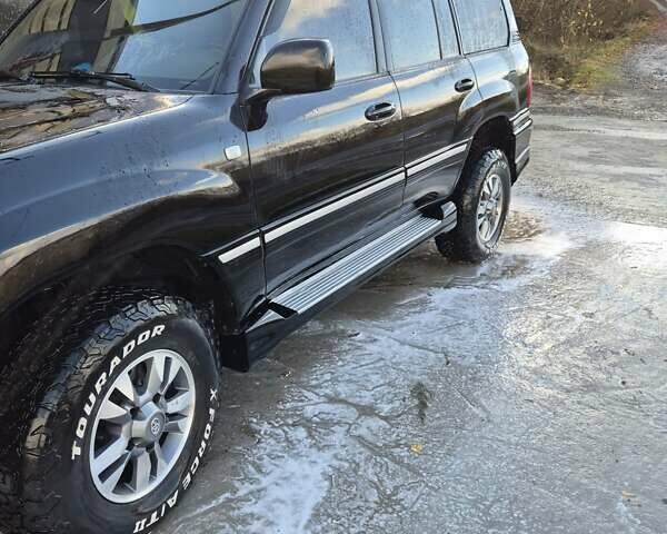 Черный Тойота Ленд Крузер, объемом двигателя 4.7 л и пробегом 287 тыс. км за 14500 $, фото 12 на Automoto.ua