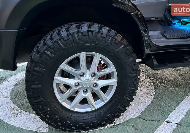 Черный Тойота Ленд Крузер, объемом двигателя 4.7 л и пробегом 430 тыс. км за 25000 $, фото 16 на Automoto.ua