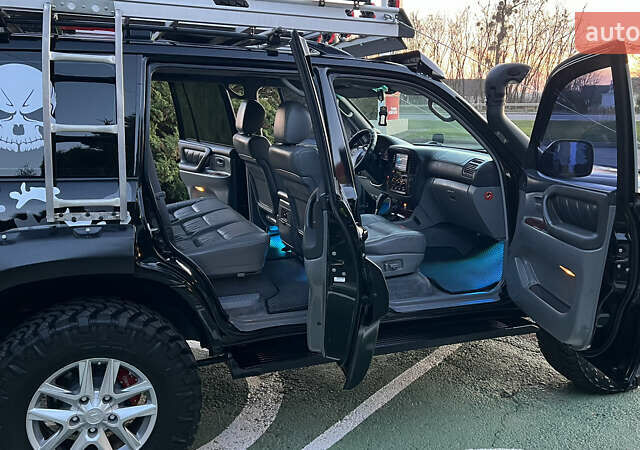 Черный Тойота Ленд Крузер, объемом двигателя 4.7 л и пробегом 430 тыс. км за 25000 $, фото 17 на Automoto.ua