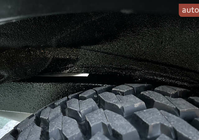 Черный Тойота Ленд Крузер, объемом двигателя 4.7 л и пробегом 430 тыс. км за 25000 $, фото 15 на Automoto.ua