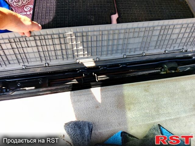 Черный Тойота Ленд Крузер, объемом двигателя 4.7 л и пробегом 493 тыс. км за 14000 $, фото 10 на Automoto.ua