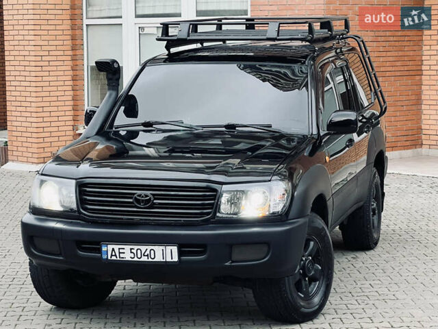 Чорний Тойота Ленд Крузер, об'ємом двигуна 4.66 л та пробігом 521 тис. км за 7999 $, фото 4 на Automoto.ua
