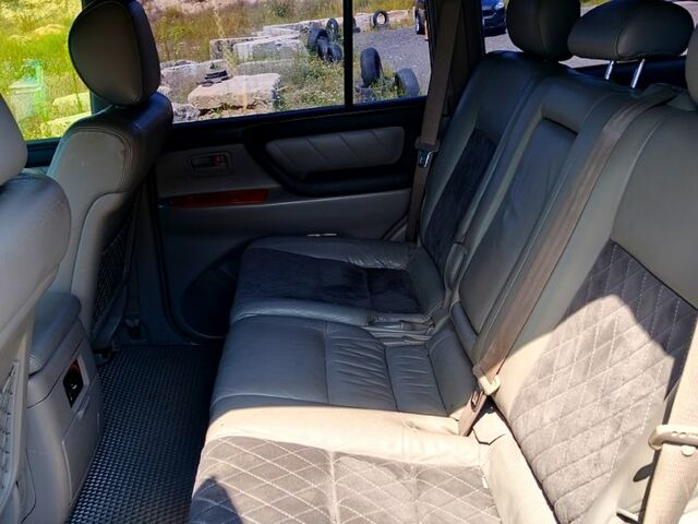 Черный Тойота Ленд Крузер, объемом двигателя 4.7 л и пробегом 486 тыс. км за 13500 $, фото 7 на Automoto.ua