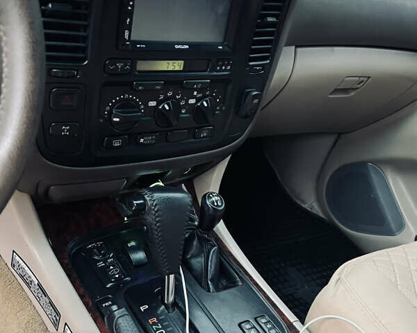 Чорний Тойота Ленд Крузер, об'ємом двигуна 4.66 л та пробігом 521 тис. км за 7999 $, фото 31 на Automoto.ua