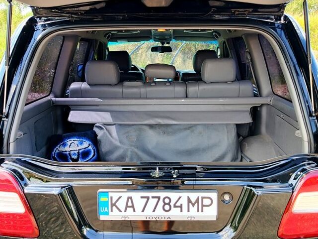 Черный Тойота Ленд Крузер, объемом двигателя 4.7 л и пробегом 493 тыс. км за 14000 $, фото 9 на Automoto.ua