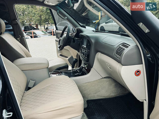 Чорний Тойота Ленд Крузер, об'ємом двигуна 4.66 л та пробігом 521 тис. км за 7999 $, фото 33 на Automoto.ua