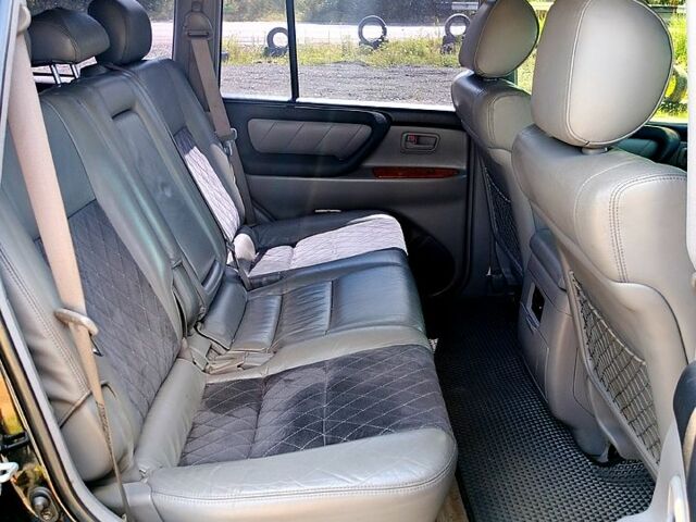 Черный Тойота Ленд Крузер, объемом двигателя 4.7 л и пробегом 486 тыс. км за 13500 $, фото 6 на Automoto.ua