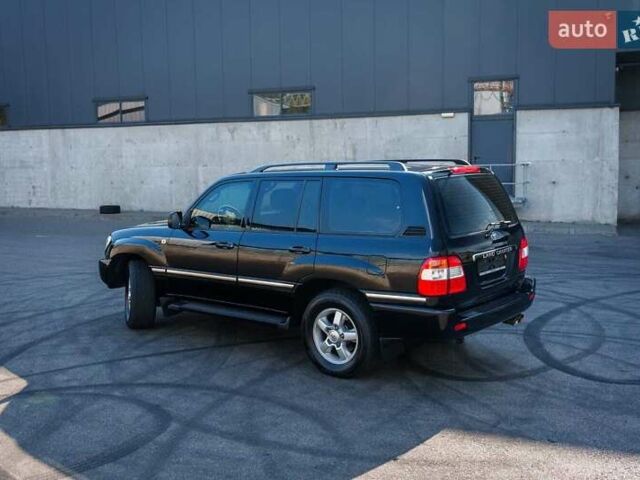 Черный Тойота Ленд Крузер, объемом двигателя 4.7 л и пробегом 369 тыс. км за 25000 $, фото 3 на Automoto.ua