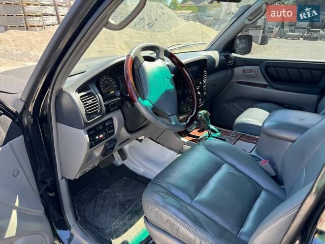 Черный Тойота Ленд Крузер, объемом двигателя 4.16 л и пробегом 242 тыс. км за 27000 $, фото 8 на Automoto.ua