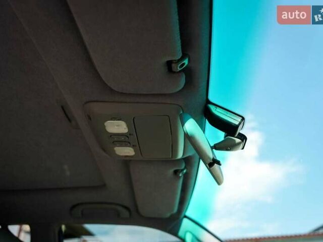 Черный Тойота Ленд Крузер, объемом двигателя 4.7 л и пробегом 369 тыс. км за 25000 $, фото 32 на Automoto.ua