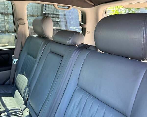 Черный Тойота Ленд Крузер, объемом двигателя 4.16 л и пробегом 242 тыс. км за 27000 $, фото 10 на Automoto.ua