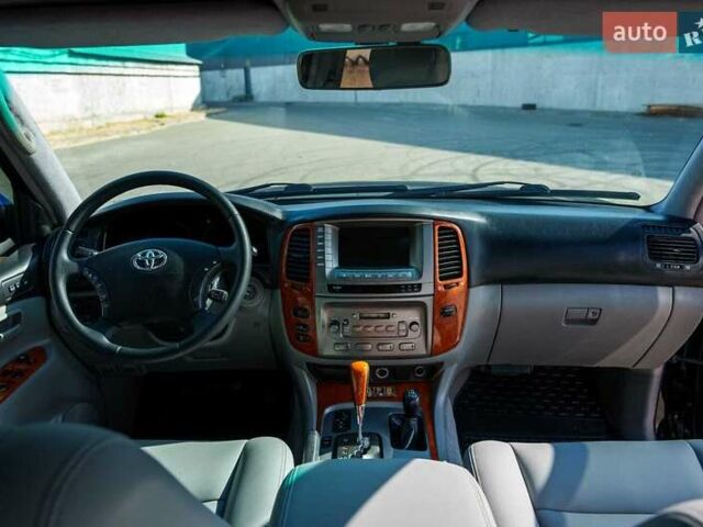 Черный Тойота Ленд Крузер, объемом двигателя 4.7 л и пробегом 369 тыс. км за 25000 $, фото 18 на Automoto.ua