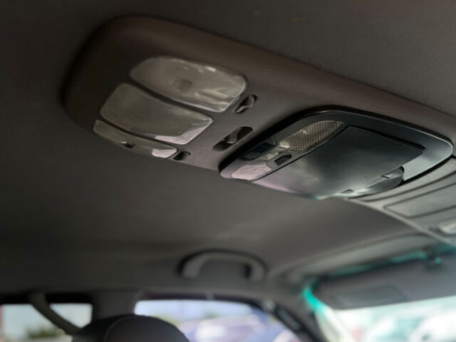 Тойота Ленд Крузер 2003 в Мукачеве на Automoto.ua Черный Тойота Ленд Крузер, объемом двигателя 4.7 л и пробегом 328 тыс. км за 17990 $, фото 29 на Automoto.ua