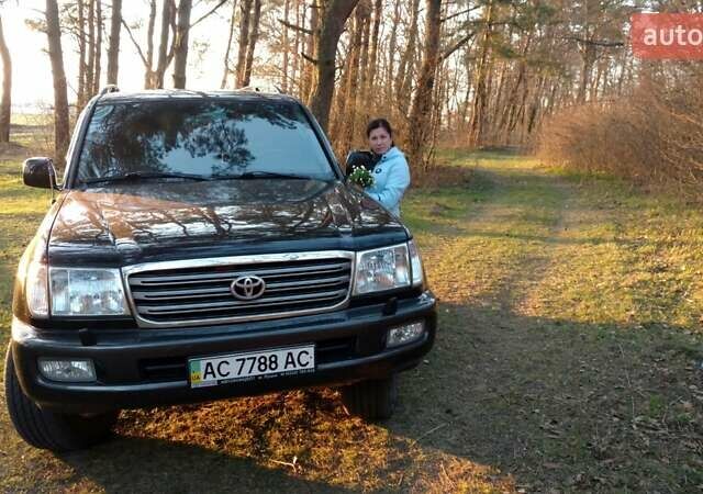 Чорний Тойота Ленд Крузер, об'ємом двигуна 4.7 л та пробігом 255 тис. км за 16526 $, фото 6 на Automoto.ua