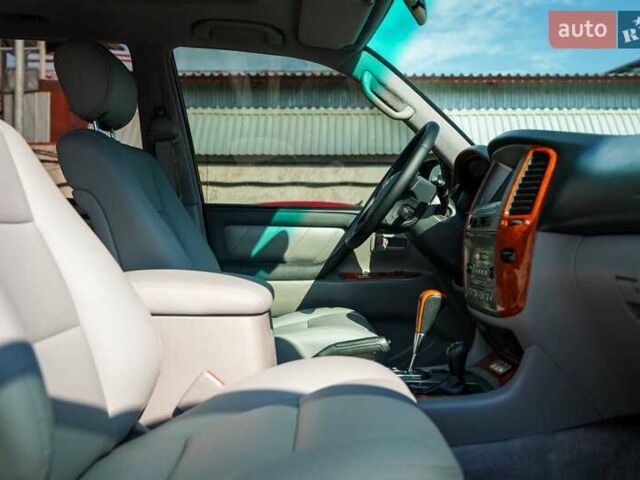 Черный Тойота Ленд Крузер, объемом двигателя 4.7 л и пробегом 369 тыс. км за 25000 $, фото 19 на Automoto.ua