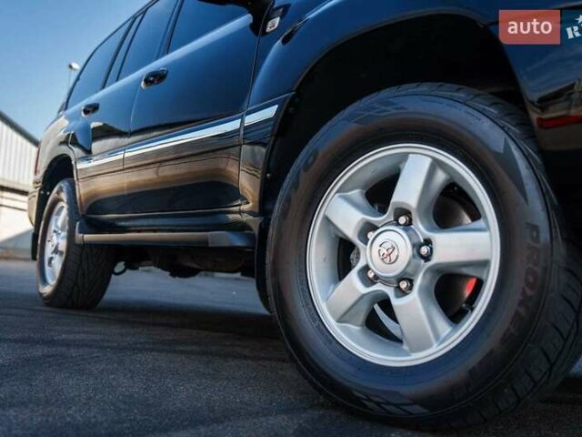 Черный Тойота Ленд Крузер, объемом двигателя 4.7 л и пробегом 369 тыс. км за 25000 $, фото 11 на Automoto.ua