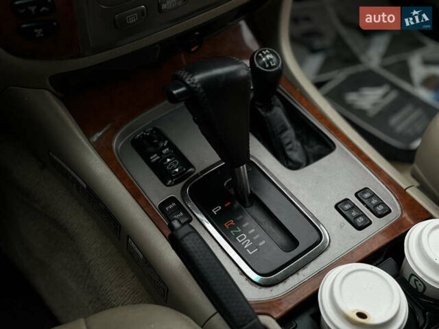 Черный Тойота Ленд Крузер, объемом двигателя 4.16 л и пробегом 400 тыс. км за 15000 $, фото 17 на Automoto.ua