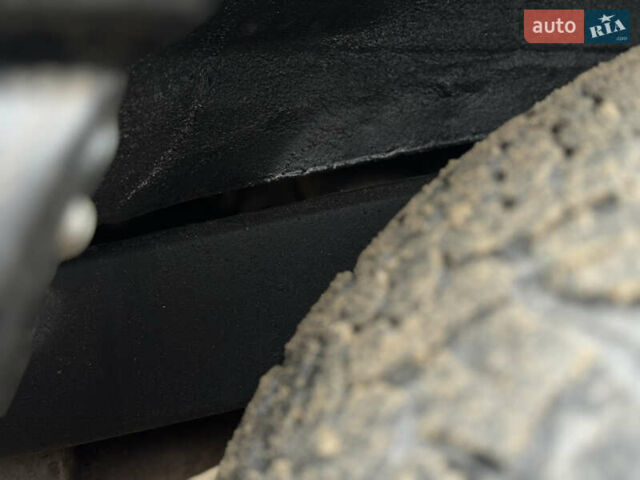 Черный Тойота Ленд Крузер, объемом двигателя 4.16 л и пробегом 400 тыс. км за 15000 $, фото 21 на Automoto.ua