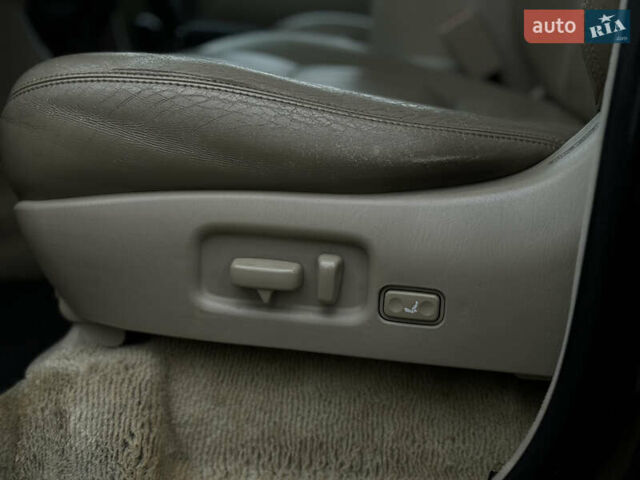 Черный Тойота Ленд Крузер, объемом двигателя 4.16 л и пробегом 400 тыс. км за 15000 $, фото 15 на Automoto.ua