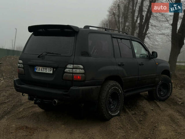 Черный Тойота Ленд Крузер, объемом двигателя 4.16 л и пробегом 400 тыс. км за 15000 $, фото 18 на Automoto.ua