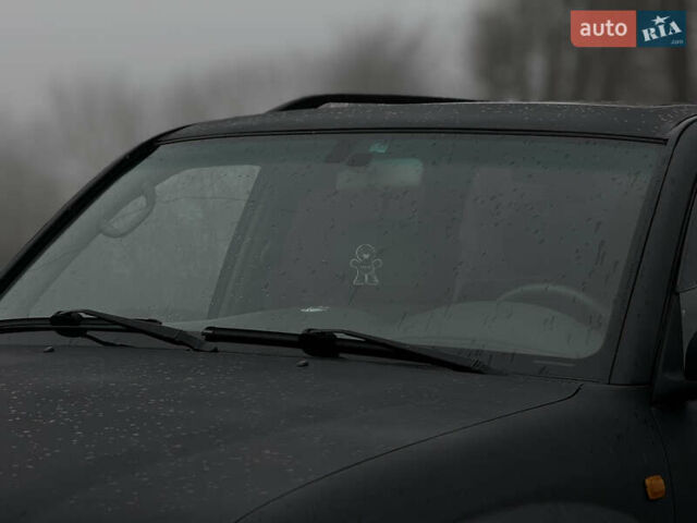 Черный Тойота Ленд Крузер, объемом двигателя 4.16 л и пробегом 400 тыс. км за 15000 $, фото 4 на Automoto.ua