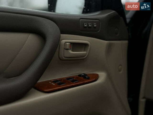 Черный Тойота Ленд Крузер, объемом двигателя 4.16 л и пробегом 400 тыс. км за 15000 $, фото 14 на Automoto.ua