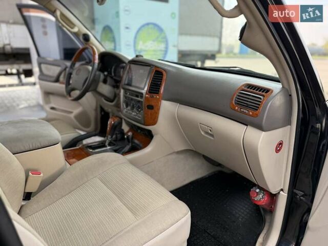 Черный Тойота Ленд Крузер, объемом двигателя 4.5 л и пробегом 290 тыс. км за 13200 $, фото 23 на Automoto.ua