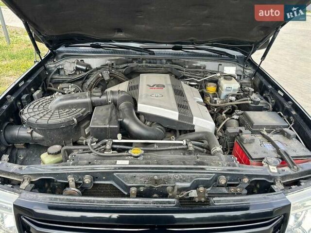 Черный Тойота Ленд Крузер, объемом двигателя 4.7 л и пробегом 286 тыс. км за 16000 $, фото 8 на Automoto.ua