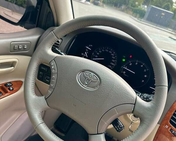 Черный Тойота Ленд Крузер, объемом двигателя 4.7 л и пробегом 286 тыс. км за 16000 $, фото 13 на Automoto.ua